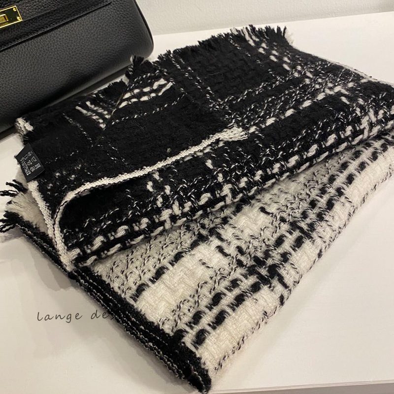 Woven Cashmere Coco Style Classic Style Woven Pattern Black and White Noble Narrow Version Simple Scarf for Women Winter Korean Style All-Matching