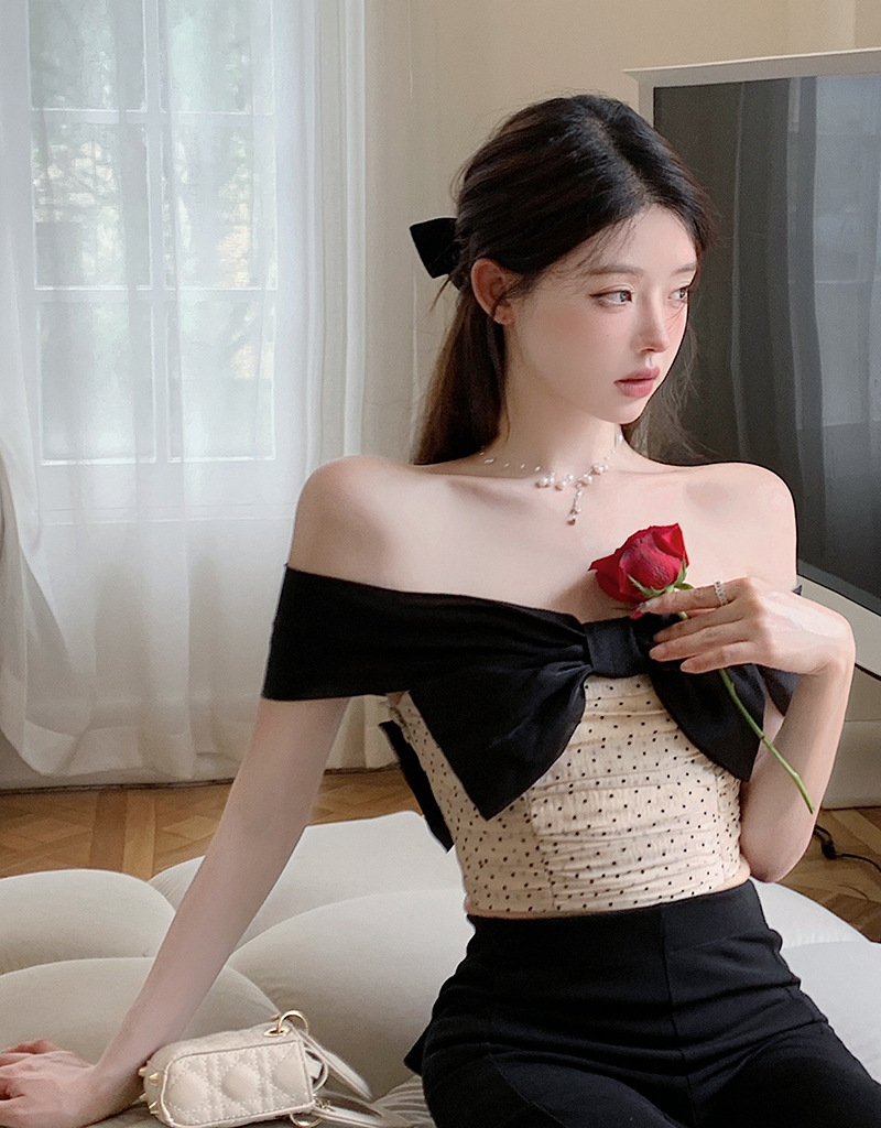 实拍辣妹波点一字肩吊带小背心女夏季法式别致蝴蝶结性感短款上衣