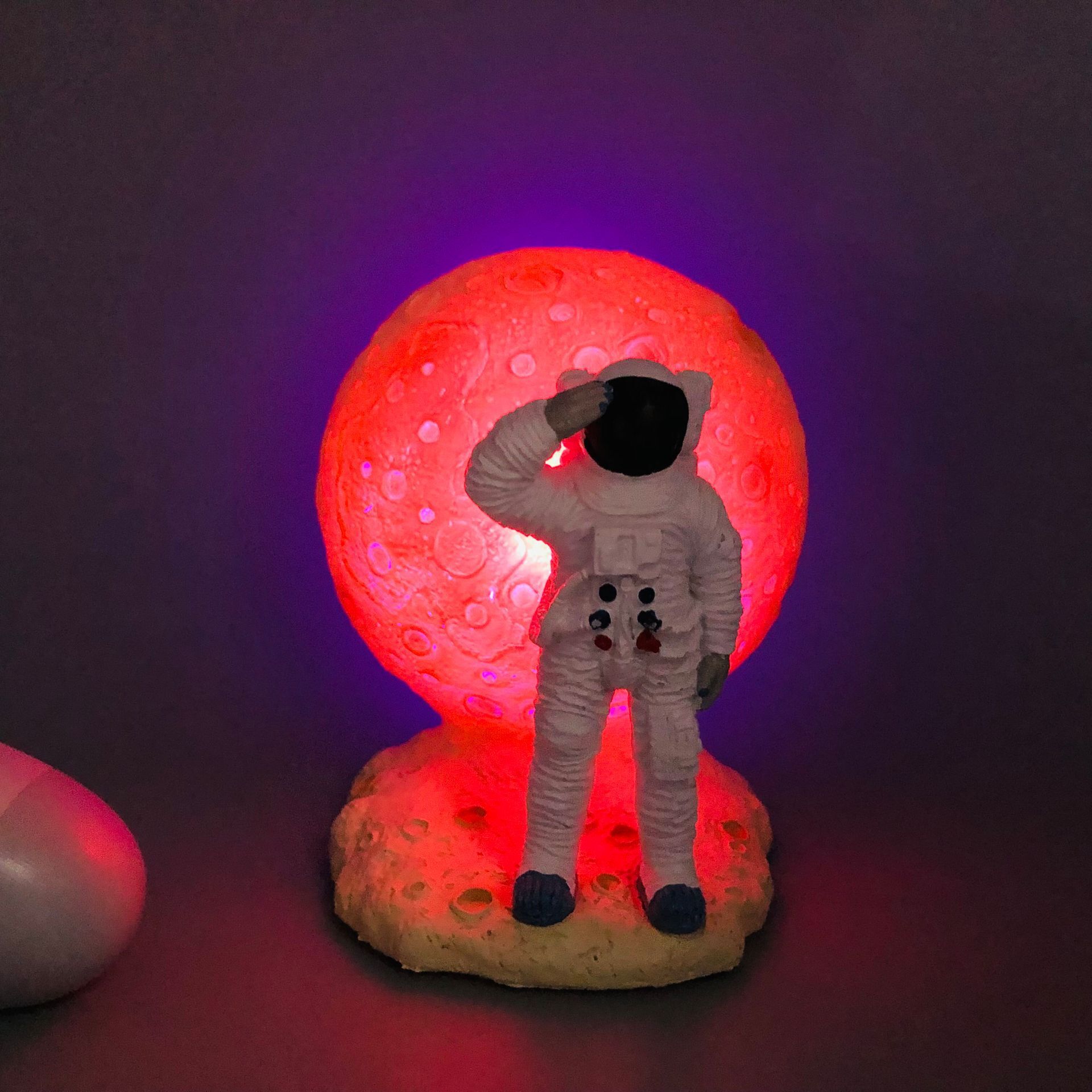 宇航员小夜灯太空人装饰灯地球灯月球七彩变色灯卡通手办礼物礼品