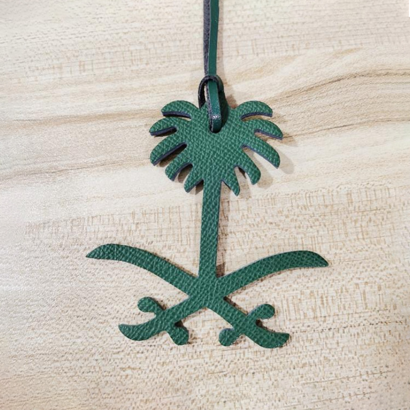 现货跨境新款椰枣树挂件沙特阿拉伯地图pu挂饰车载钥匙饰品挂件