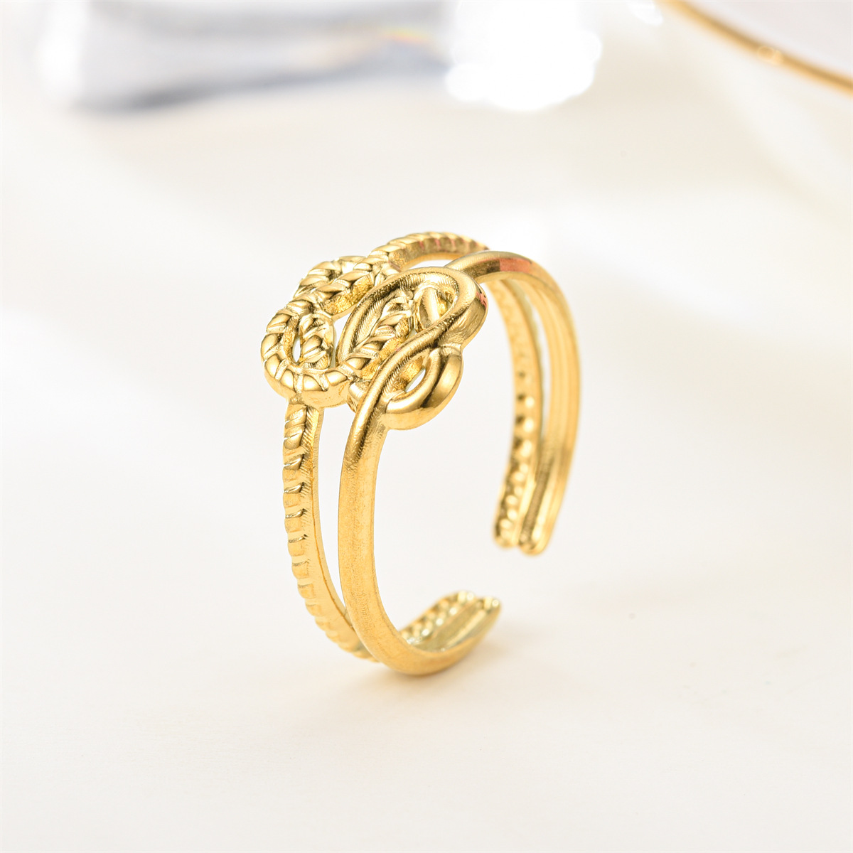 日韩东大门不锈钢小花18k油压食指冷淡风不掉色小众戒指女设计感