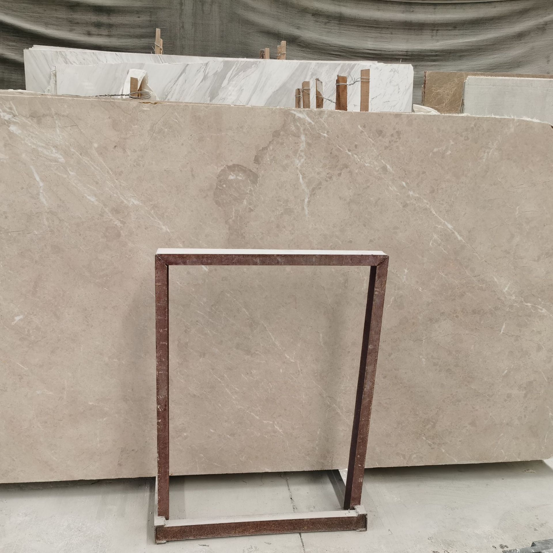 土耳其天然优质金芙蓉大理石加工米黄色石材墙面楼梯踏步板大理石