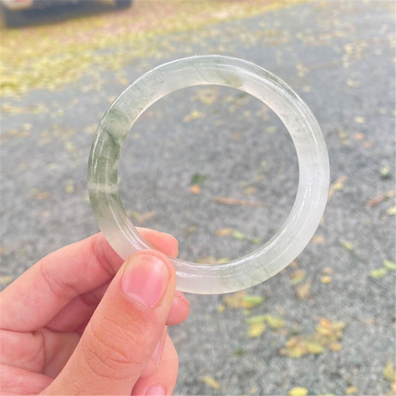 宝石光扁条百搭飘花原色a货天然新疆天山翠冰翠金丝玉圆条手镯