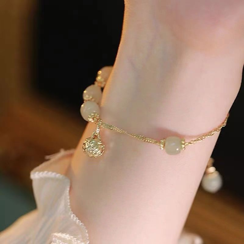 New Ins Xiaohongshu Special-Interest Design Girlfriends National Style Gold Silk Bell Pendant Girlfriends Bracelet Bracelet for Women