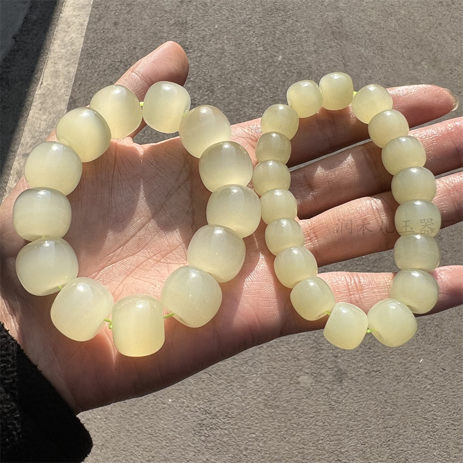 天然冰种蚕丝玉手串和青白玉老型珠手串冰种猫眼男女情侣款手链