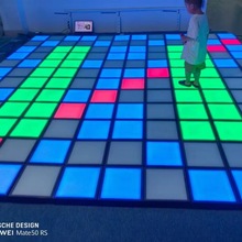 户外地砖灯 跃动方格密室创新跑酷 LED地砖灯互动游戏重力感应