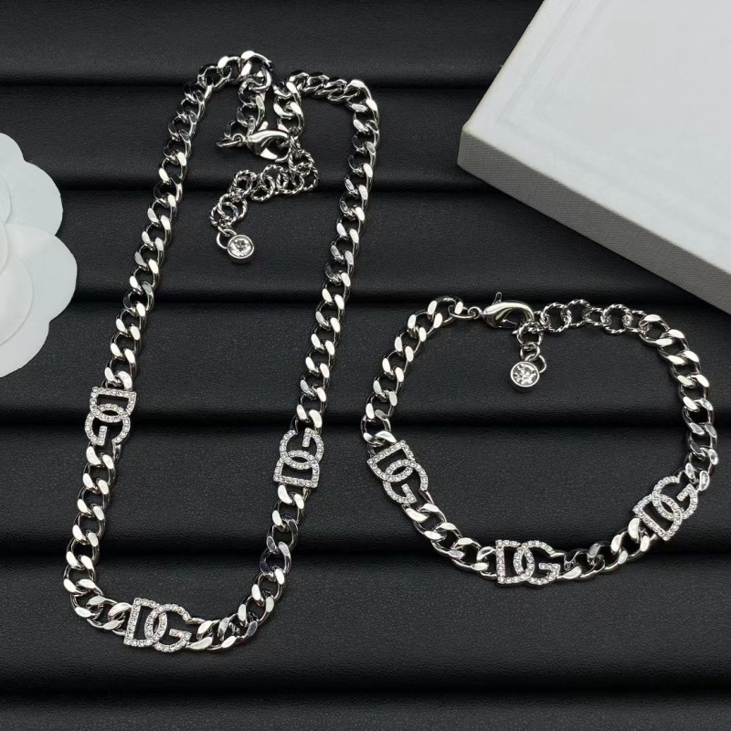 杜家dg字母项链手链欧美跨境电商饰品小众设计高级感圣诞节礼物潮