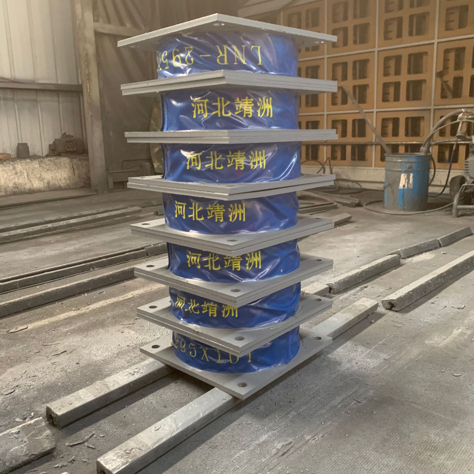 河北衡水支座厂家批发桥梁减震橡胶挡块gyz桥梁板式橡胶支座gjzf4