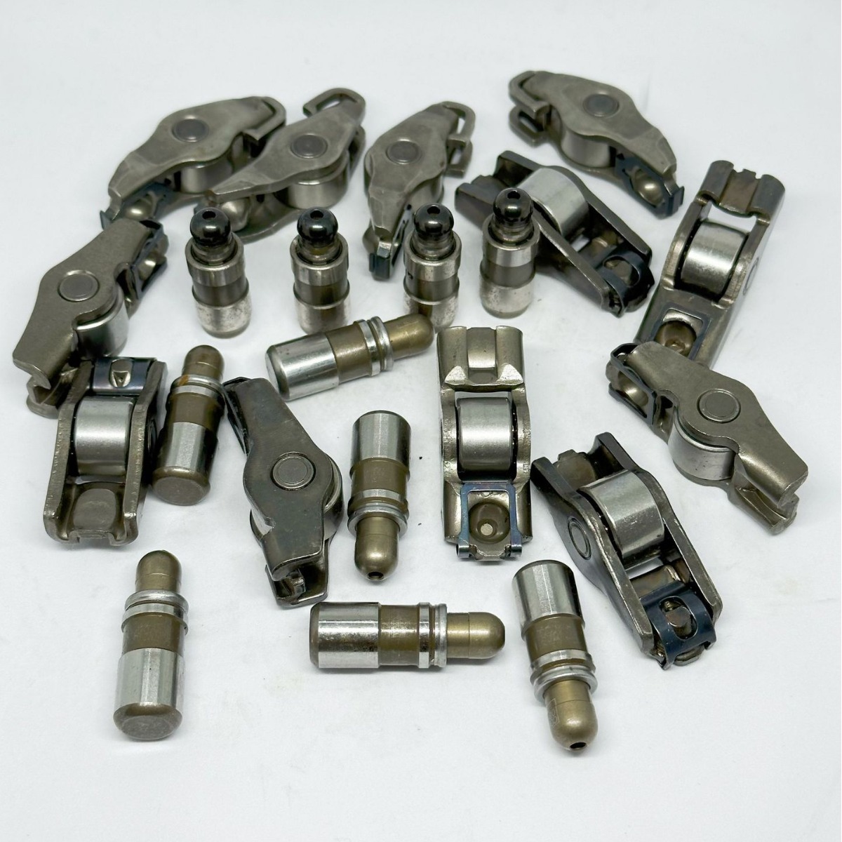 现货供应发动机进排气门