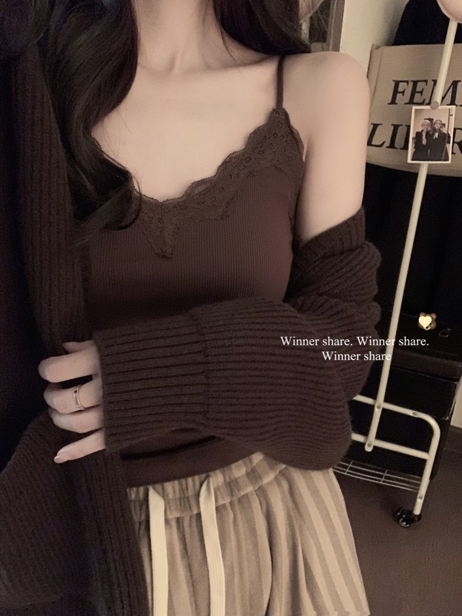 灰色磨毛吊带背心女装新款春季带胸垫蕾丝美背内衣内搭深v领上衣