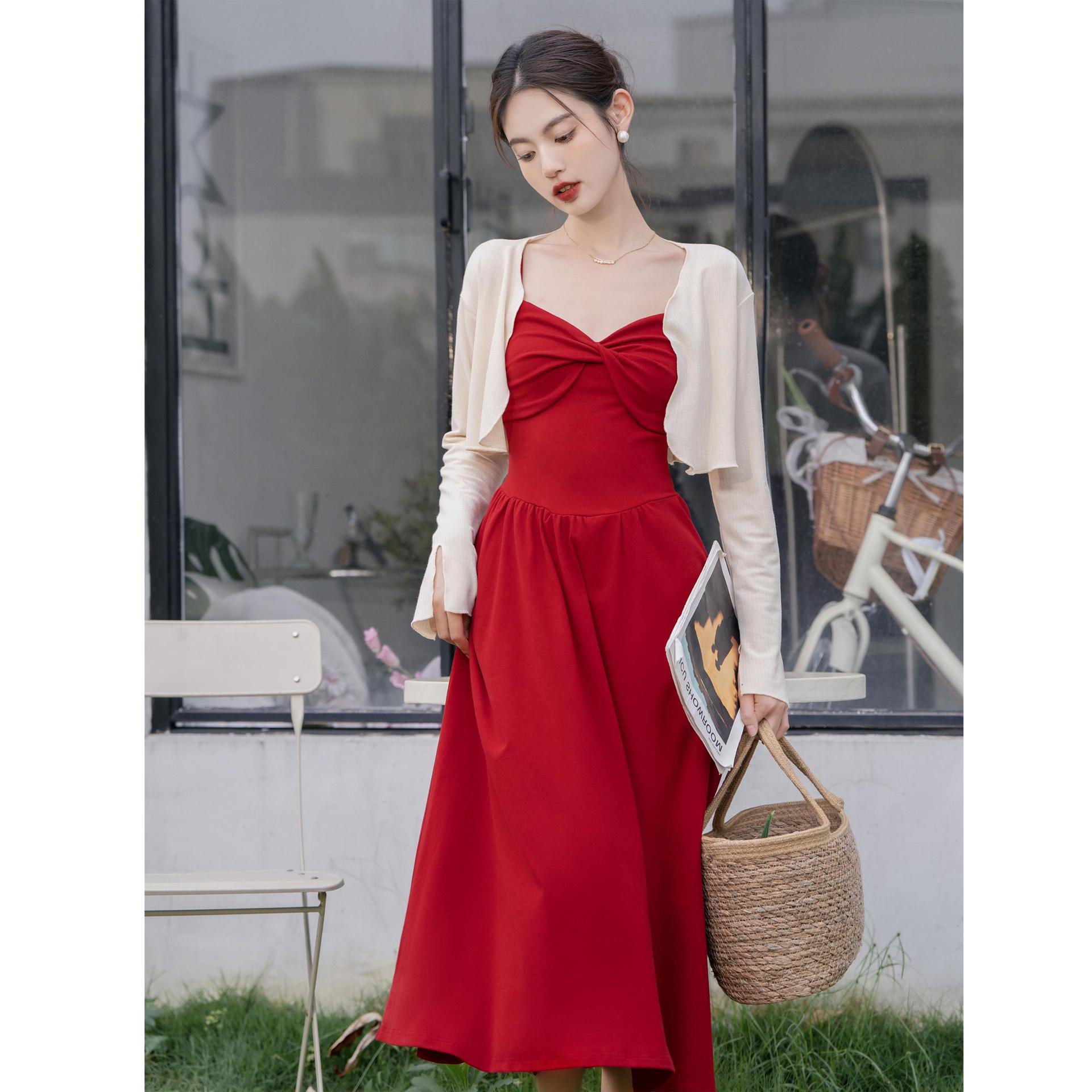 5029 m 港风复古法式气质红黑两色吊带连衣裙订婚礼服平时可穿 a