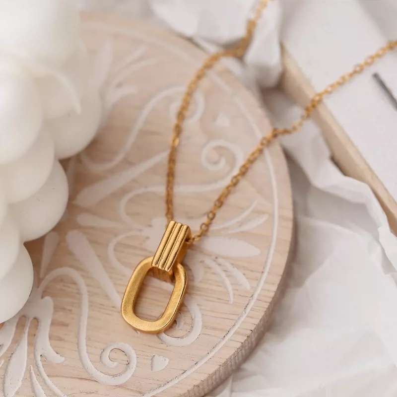 不褪色18k金色双环项链女时尚复古不掉色锁骨链方形挂坠钛钢配饰