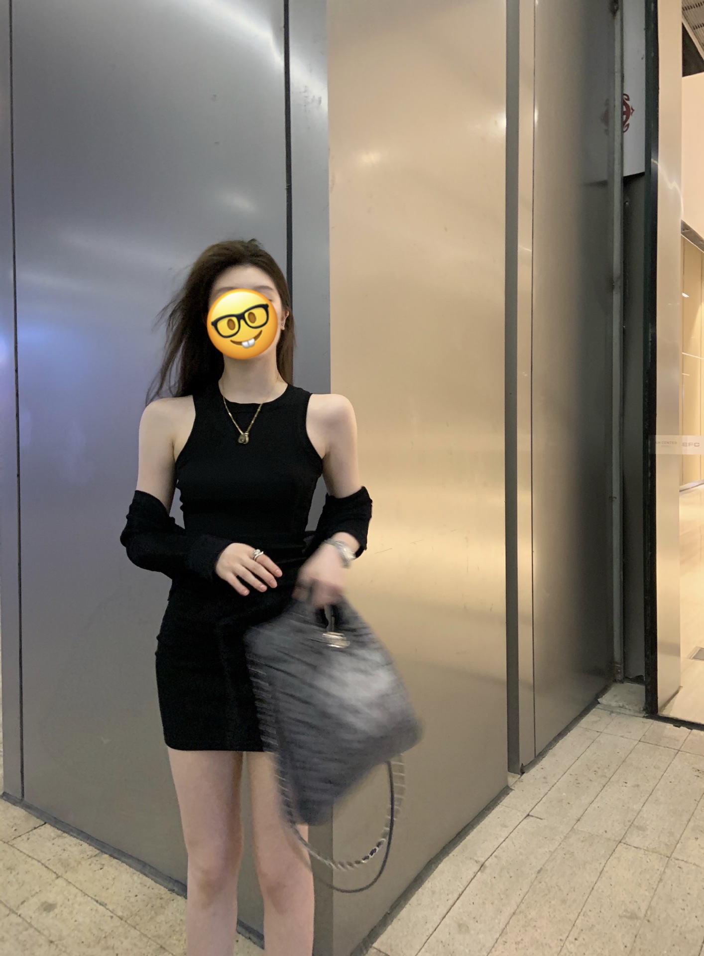 ldac蝶宝嘻 清潭洞oni纯色极简气质背心包臀裙夏季修身收腰连衣裙