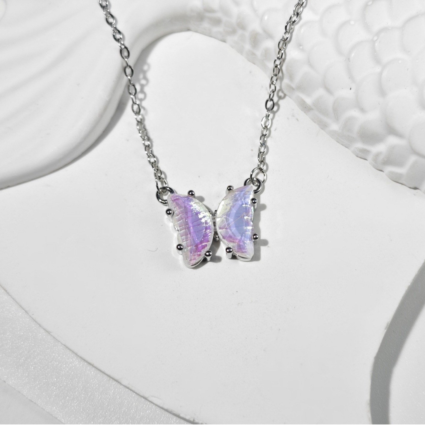 跨境新款超仙少女梦幻渐变蝴蝶项链女甜酷风可爱个性韩风锁骨链