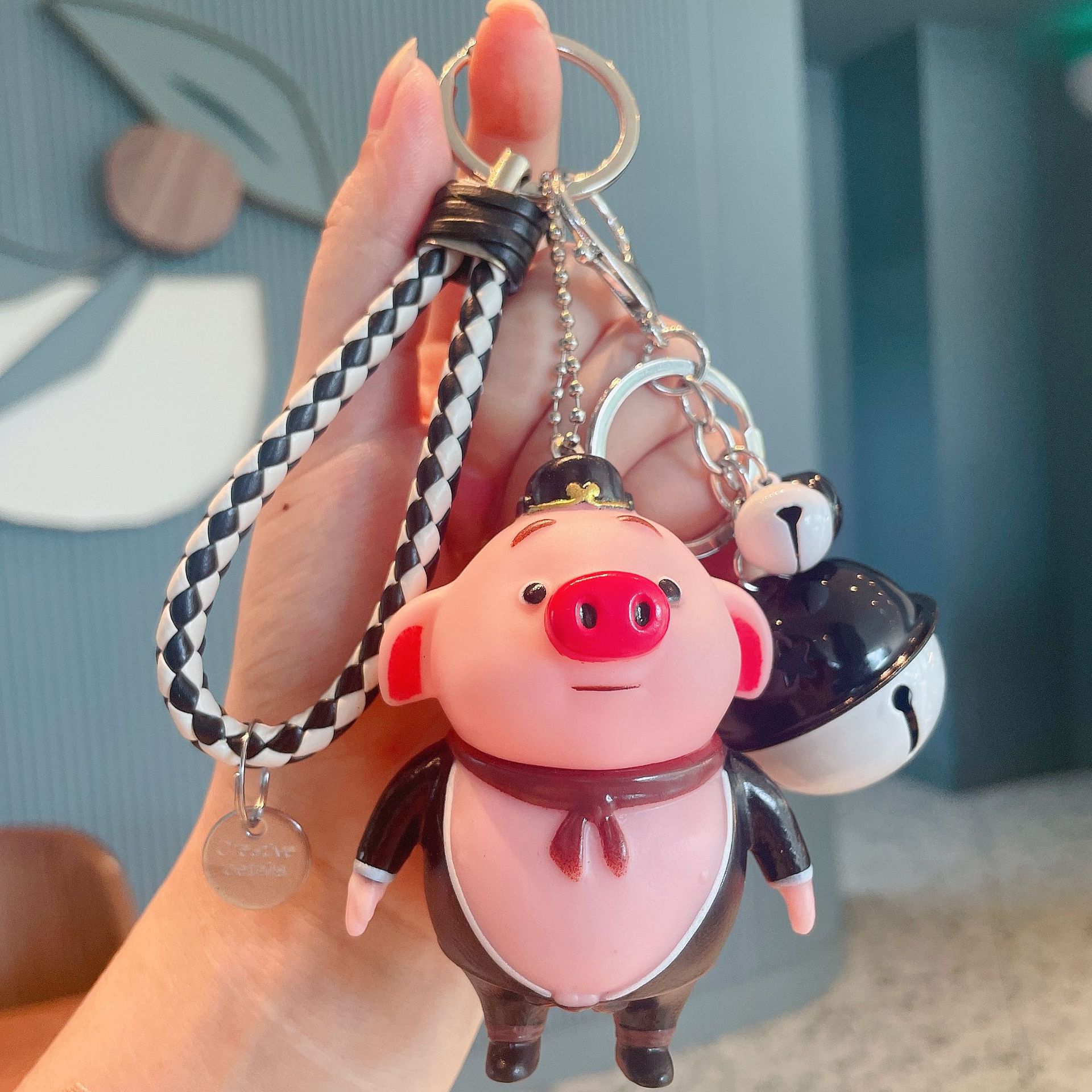 Cartoon Cute Pig Eight Ring Keychain Pendant Doll Car Couple Bags Key Chain Lanyard Gift Wholesale