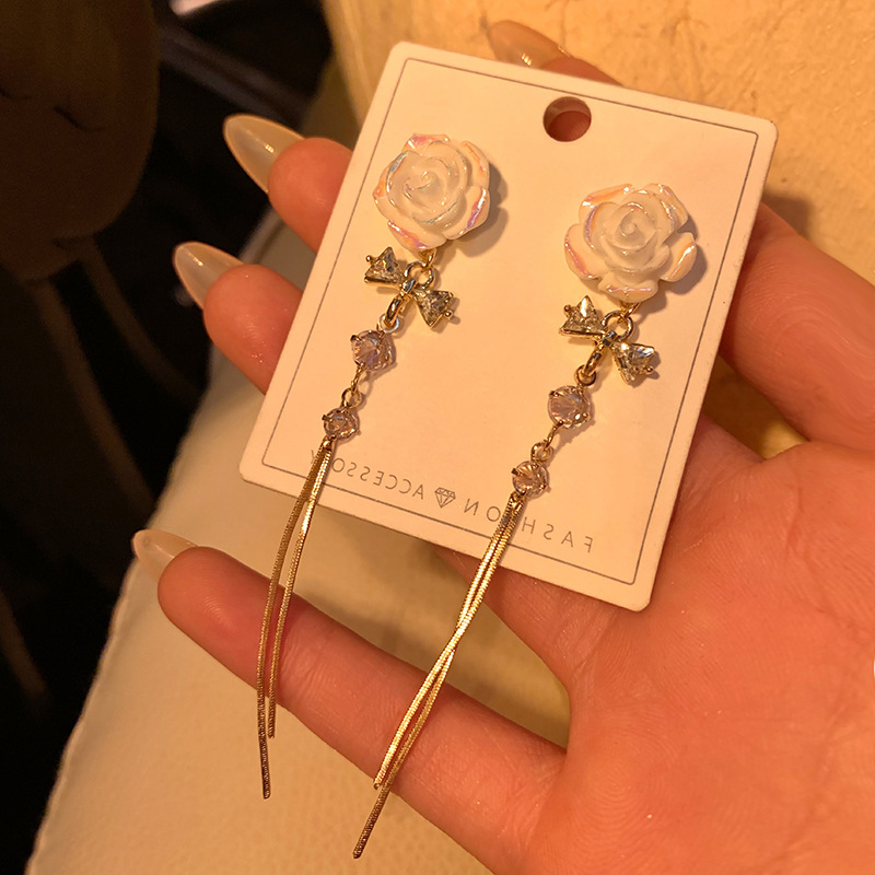 White Rose Tassel Bow Earrings Women's Light Luxury High-Grade Earrings 2023 New Fashion Temperament Personalized Ear Jewelry