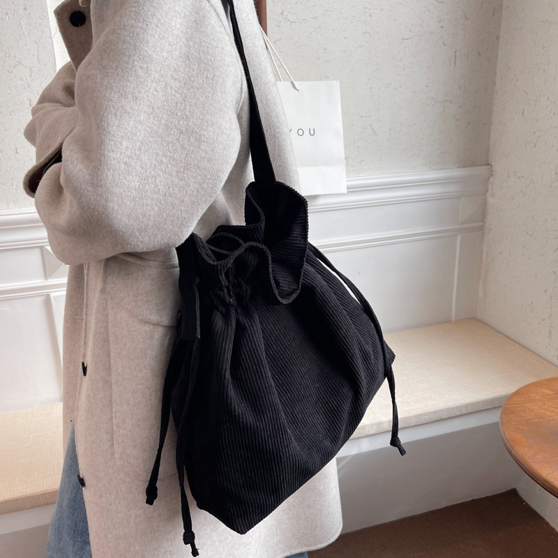 Japanese Style Artistic Canvas Bucket Bag Ins Leisure Corduroy Shoulder Bag Online Influencer Fashion Drawstring Ruffle Crossbody Bag