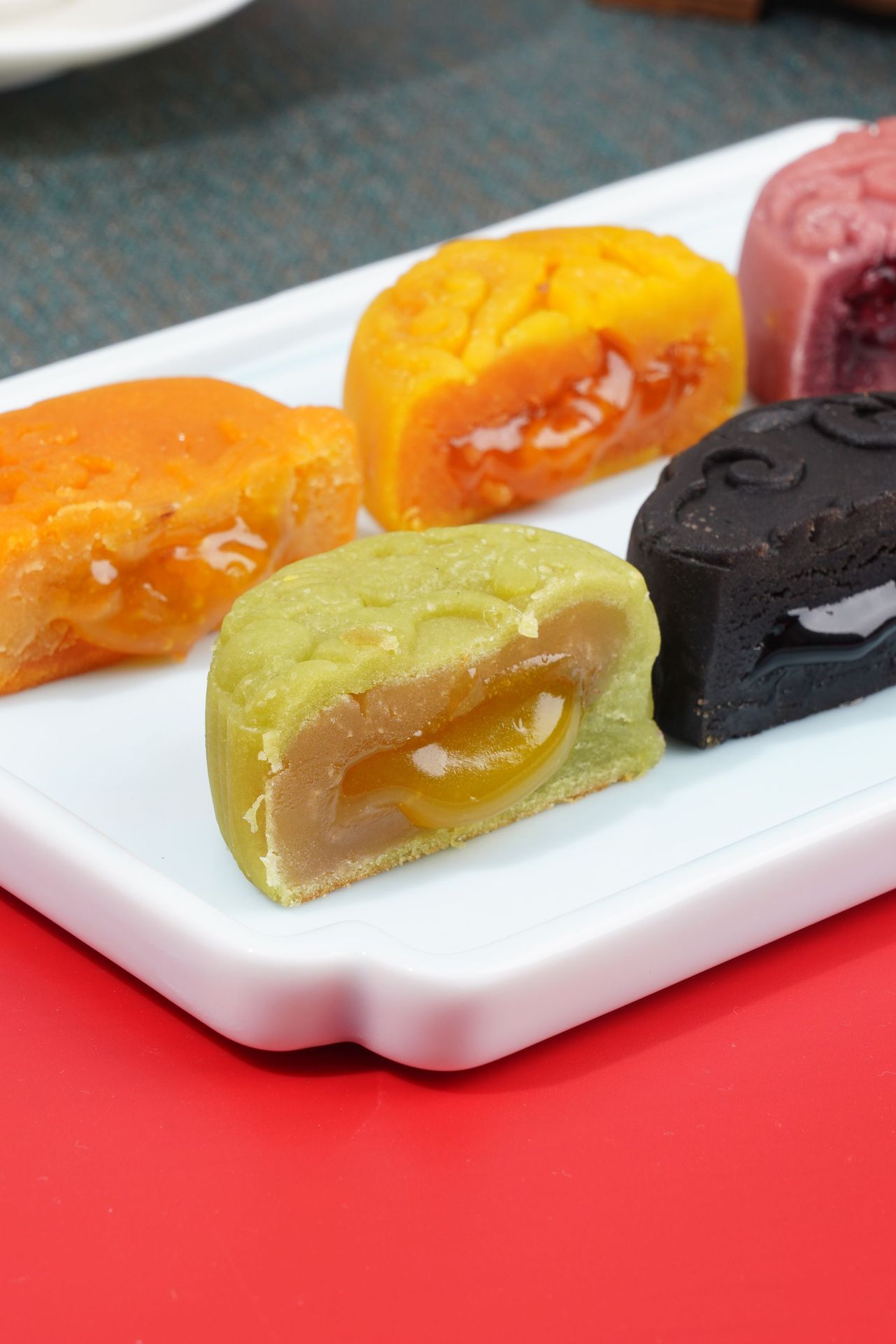 流心月饼桃山皮流心奶黄月饼60g中秋月饼批发网红食品下午茶甜品