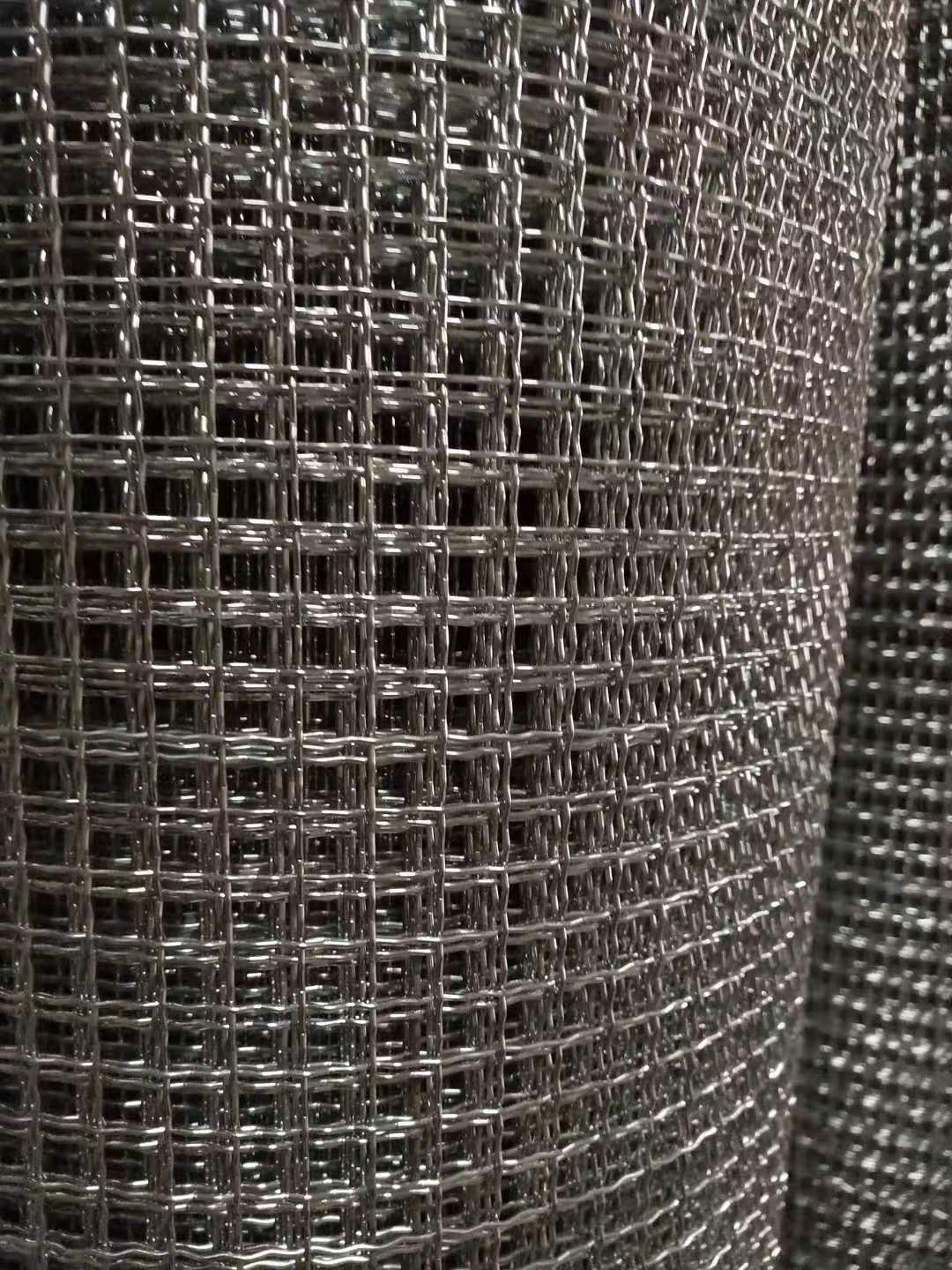 养鸡镀锌铁丝网波浪纹方眼网音响网罩镀锌网 动物园围栏 铅轧花网