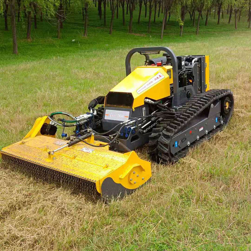 蓝博护坡割草机全地形遥控液压杂草修剪机护坡斜坡堤坝开荒机图片