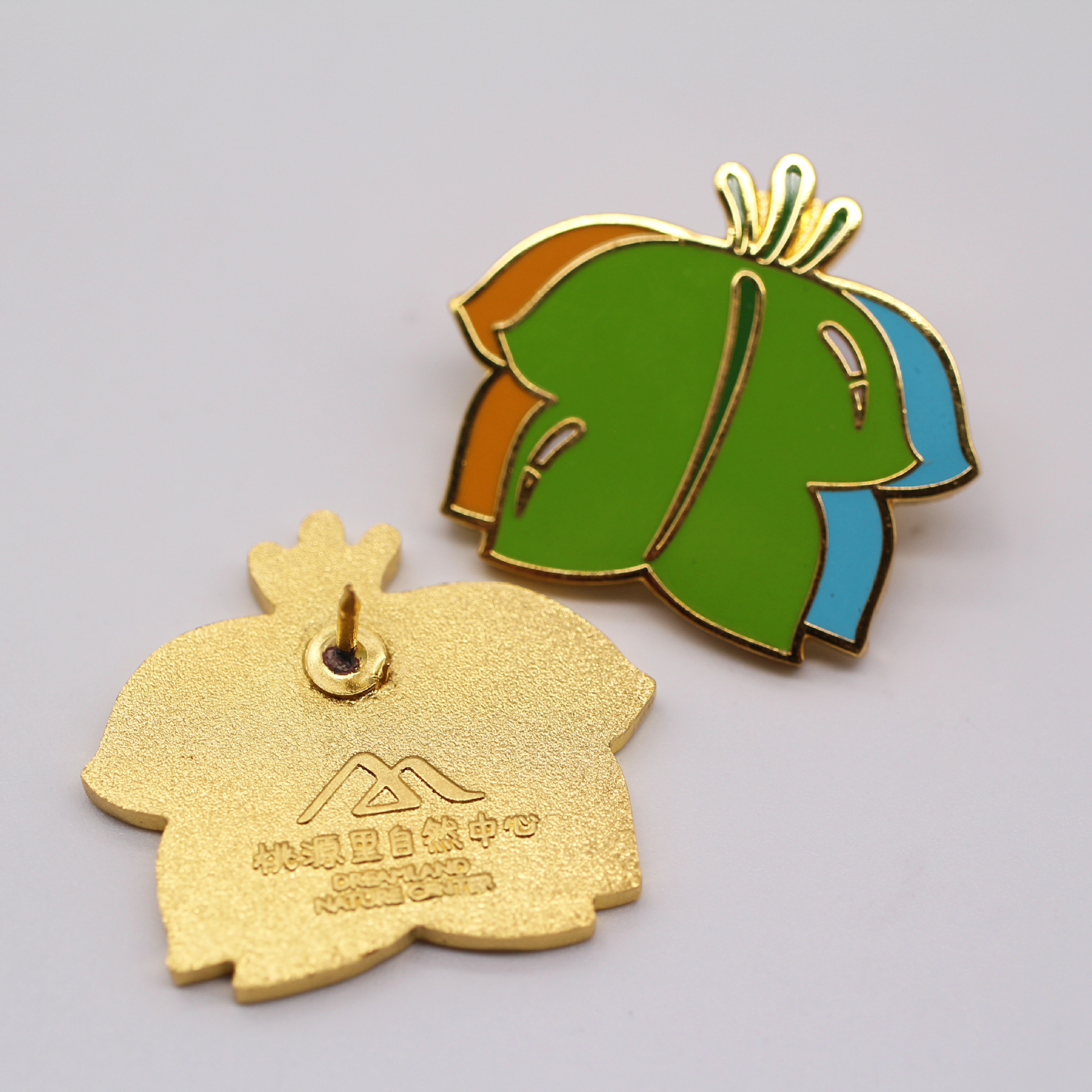 厂家可定制年会徽章 学校动会珐琅奖章定做 创意金属人物胸章制作