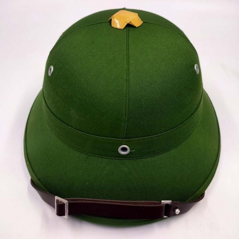 《全场包邮》越南绿帽迷彩帽头盔带网帽表演道具盔式太阳帽遮阳帽