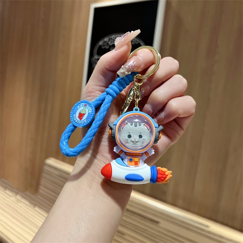 Creative Travel Spaceman Keychain Cute Cosmo Dog Space Cat Rocket Animal Key Chain Men's Bag Pendant