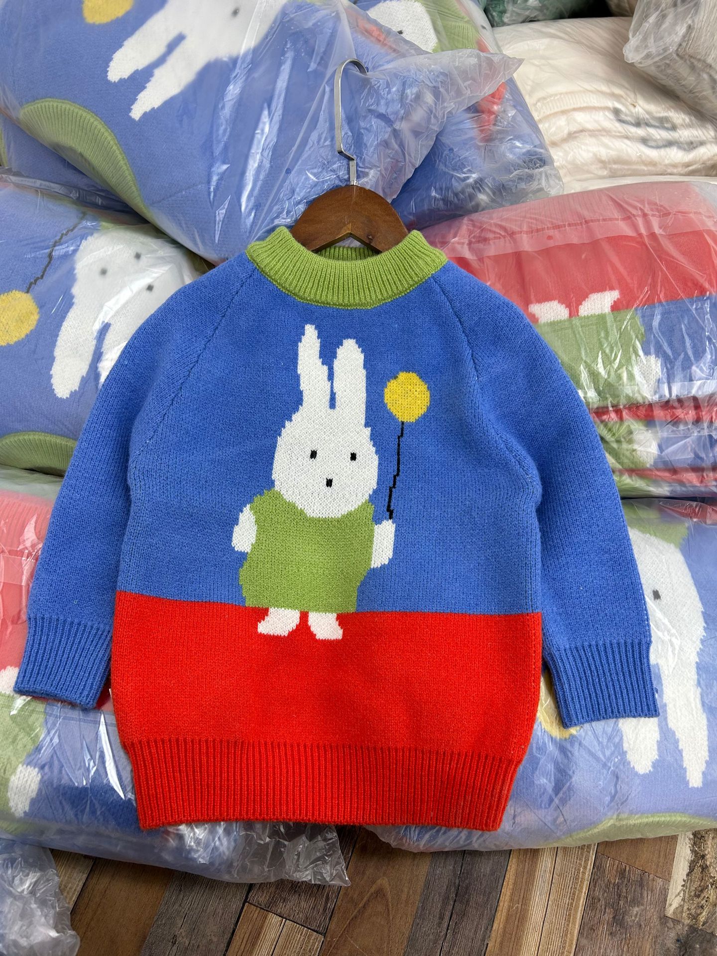 外贸儿童卡通长袖套头毛衣 外贸童装批发 临沂外贸童装