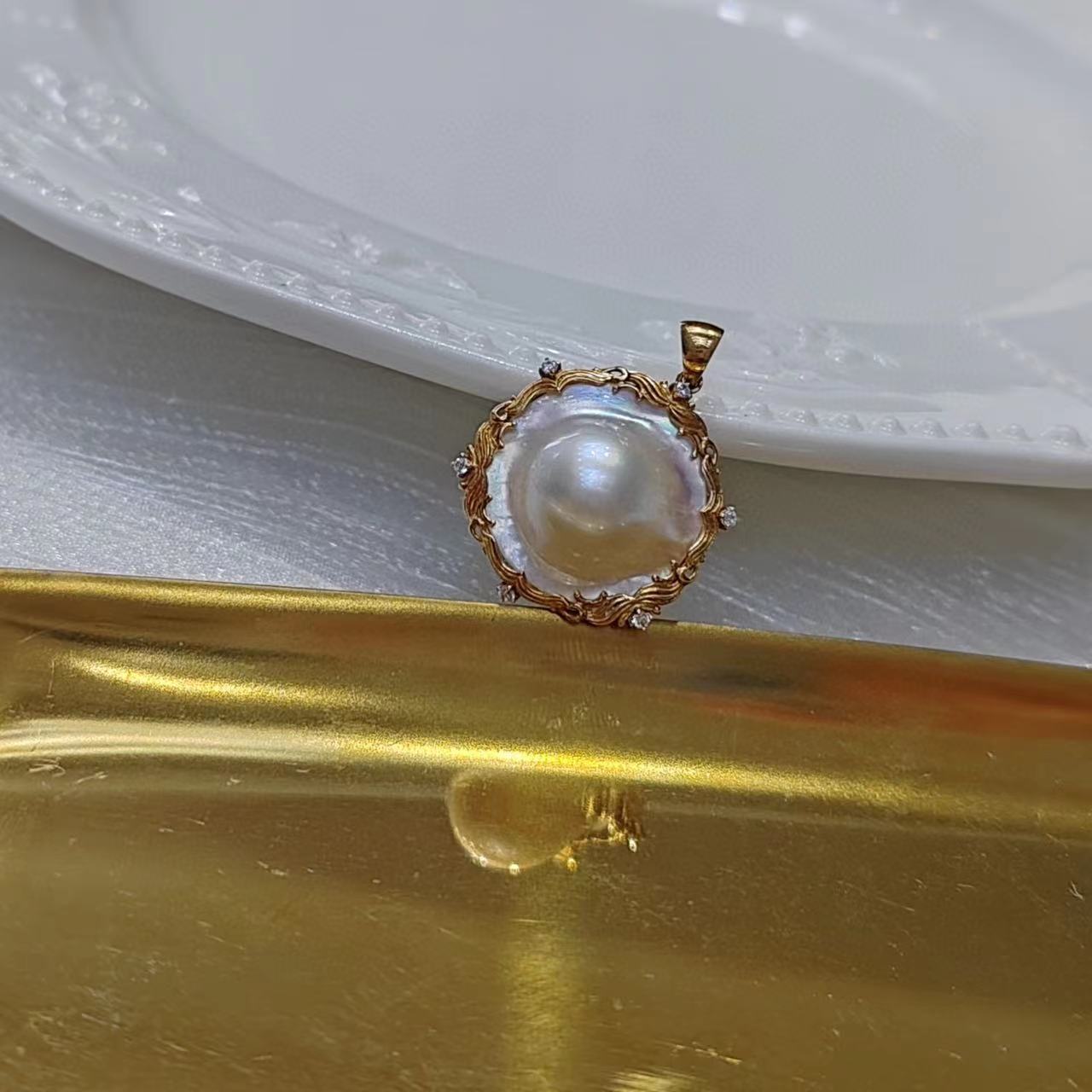 海水珍珠15-16mm海水马贝18k金吊坠镶嵌项链款高光高亮气质款