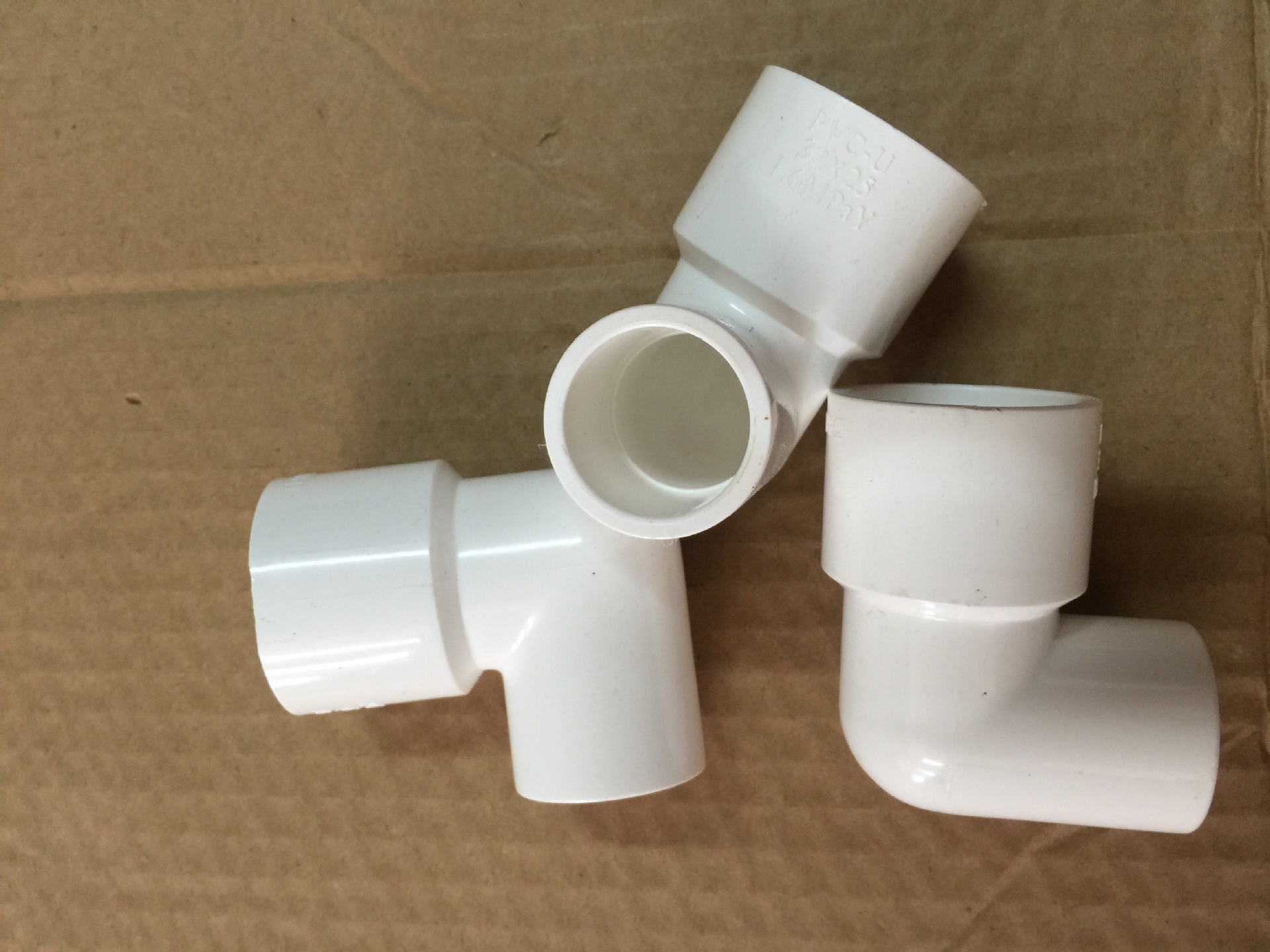 pvc联塑配件给水 异径弯头 公称压力1.6mpa 25*20—50*40