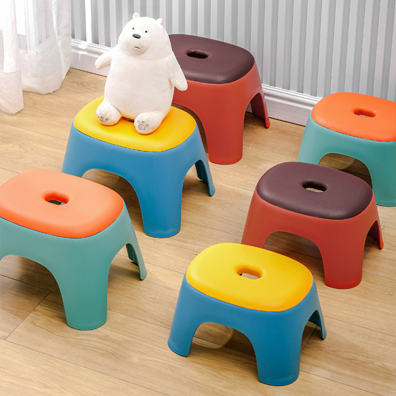 小凳子塑料矮幼儿园儿童可爱宝宝踩脚洗澡加厚板凳防滑简约换鞋凳