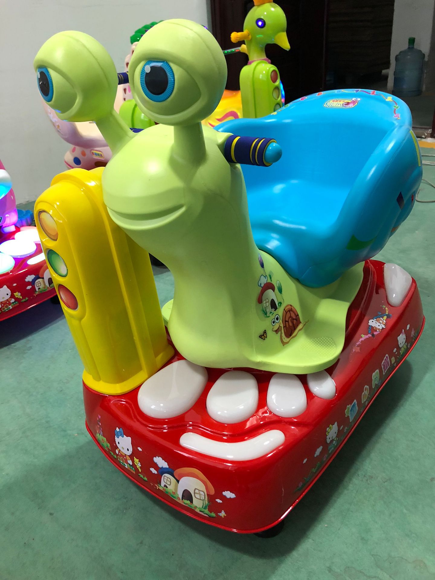 2021新款迷你小款乐迪毛毛小鹿孔雀投币摇摇车儿童摇摆机源头工厂