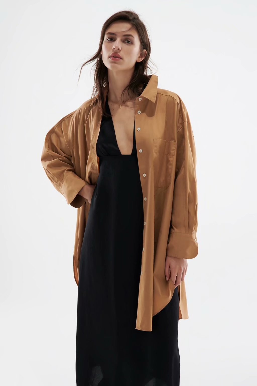 批发2021冬季宽松中长款府绸女式衬衫ooo6-51182