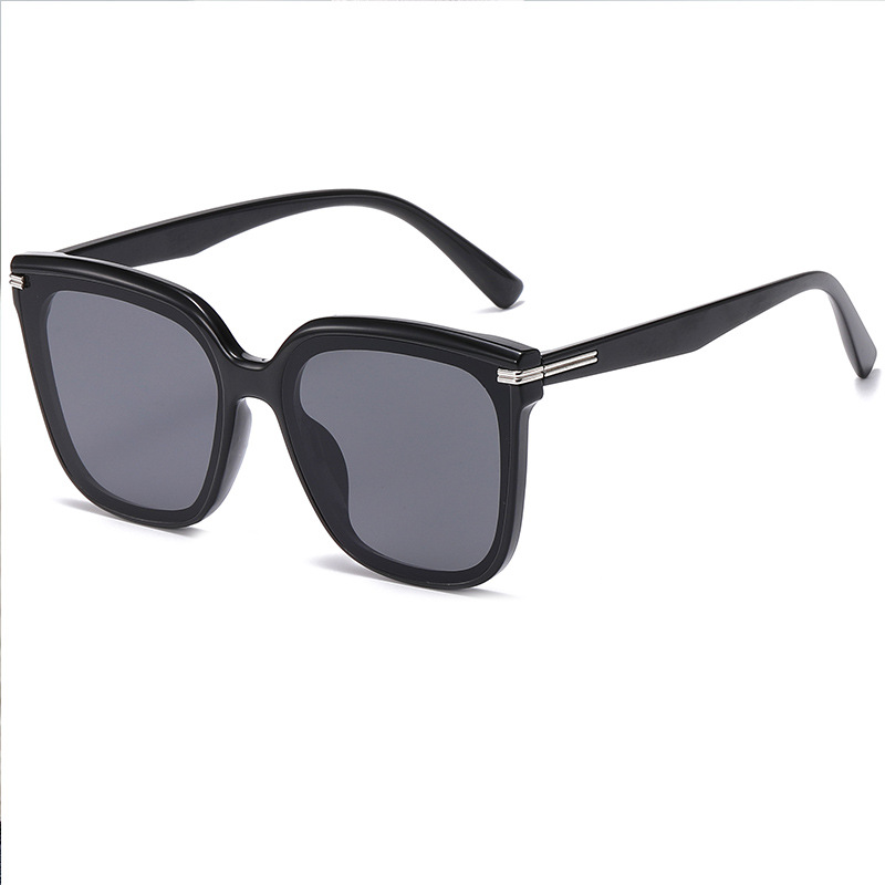 2024 New Sunglasses Small Red Book Same Retro Large Frame Plain Square Sunglasses Men and Women Street Shot 80001x