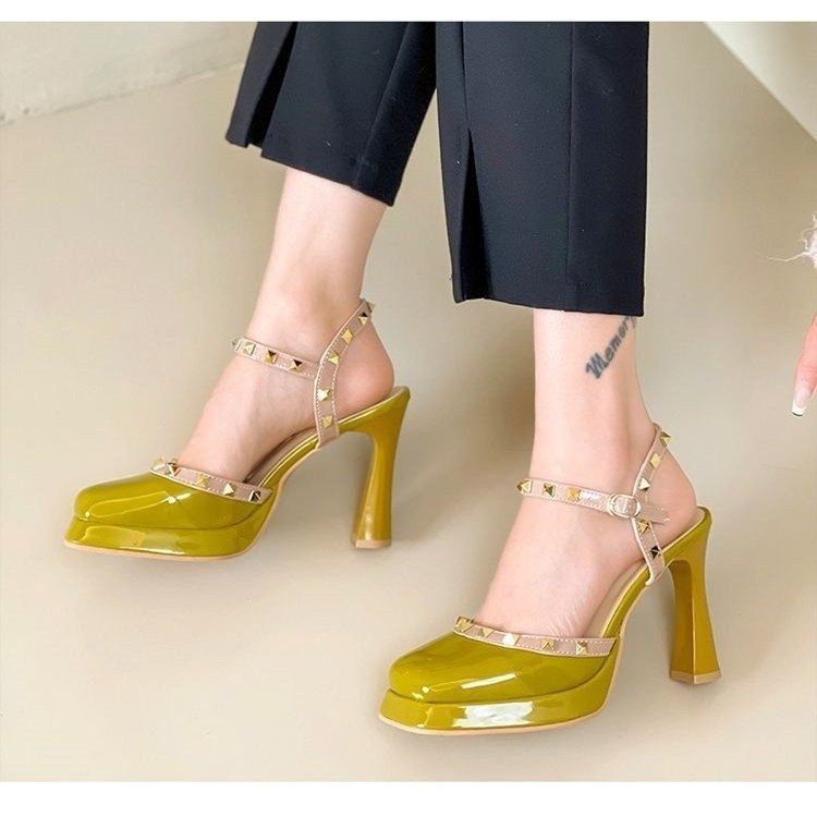 铆钉时尚欧美高跟凉鞋女款夏季细跟法式2024外贸新款后空方头单鞋