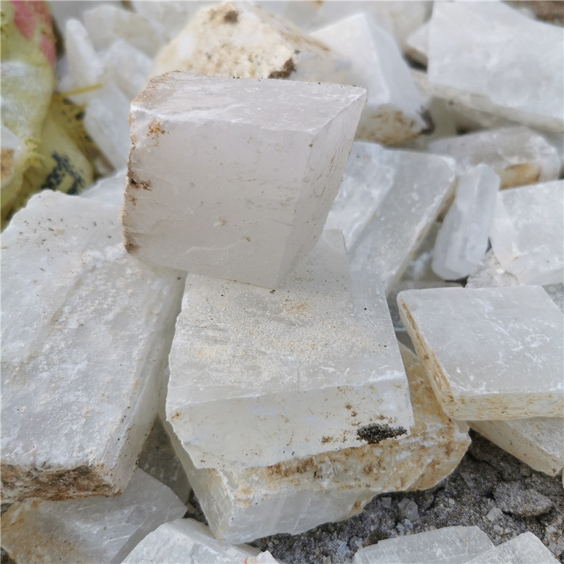 现货供应方解石块白色 黄色工艺品雕刻用方解石原矿石 方解石颗粒