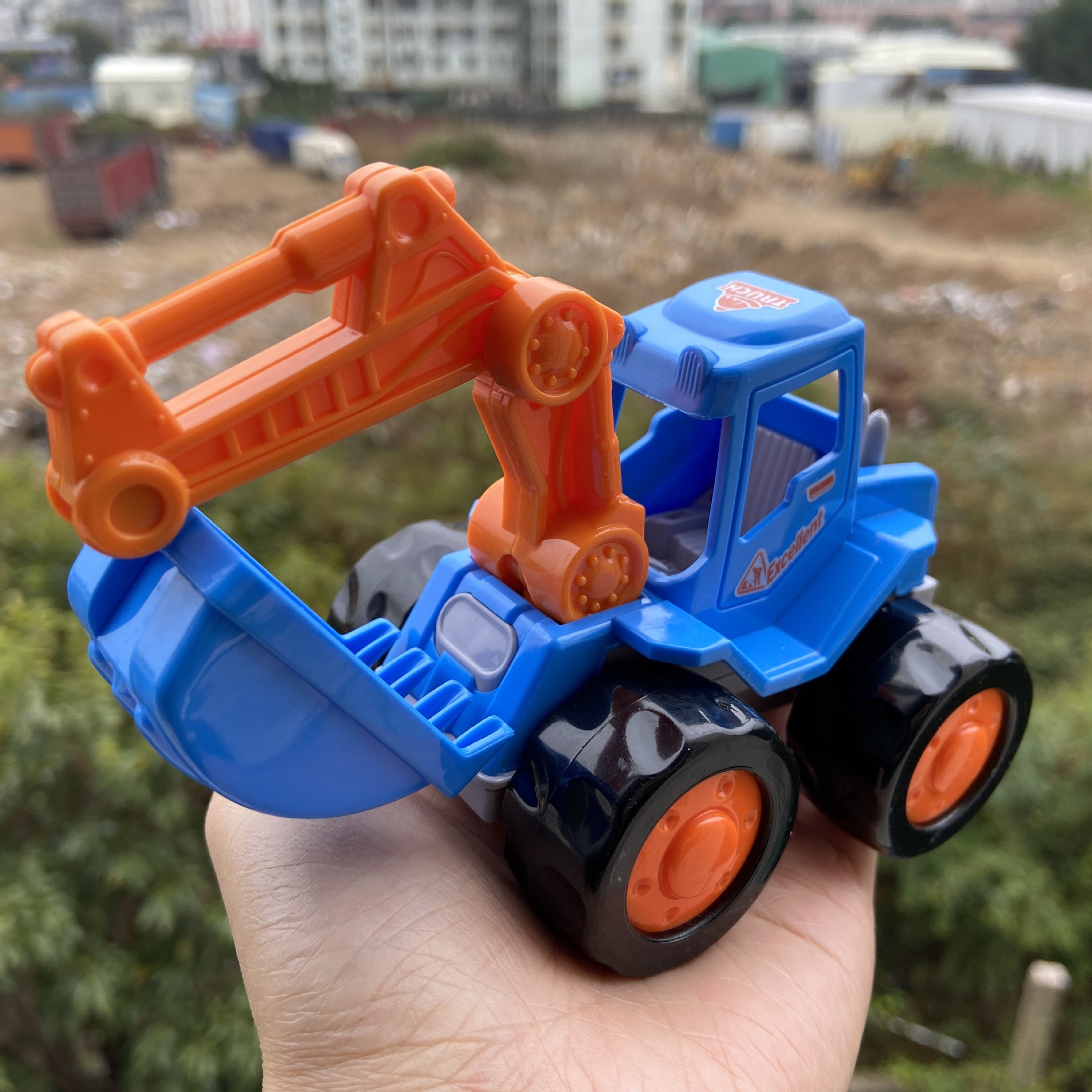 儿童卡通惯性挖掘机玩具车210-2aq版惯性工程车蛋糕摆件男孩玩具