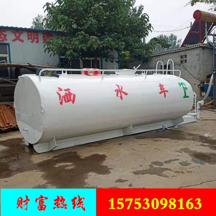 主营产品:洒水车;吸粪车;高压清洗车;吸污车;垃圾车;垃圾箱;电动洒水