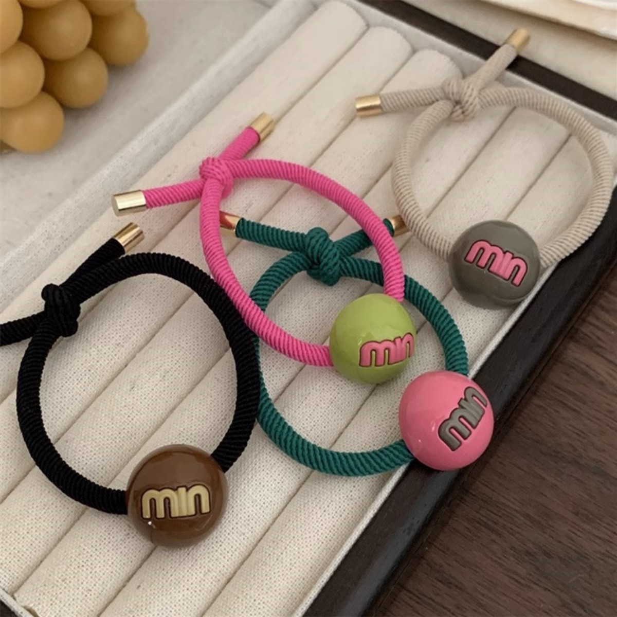 多巴胺糖果字母高马尾扎发绳高弹力耐用头绳皮筋发圈网红头饰女潮