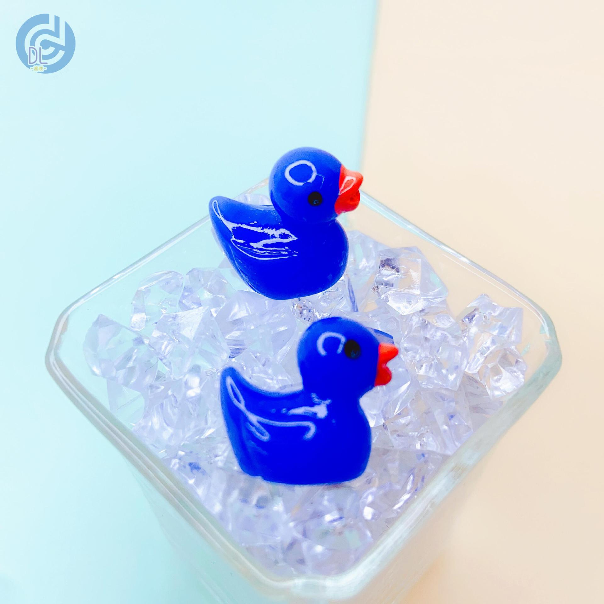 Simulation Three-Dimensional Little Duck Handmade DIY Ornament Resin Three-Dimensional Pendant Micro Landscape Ornaments Wholesale Cartoon Duck