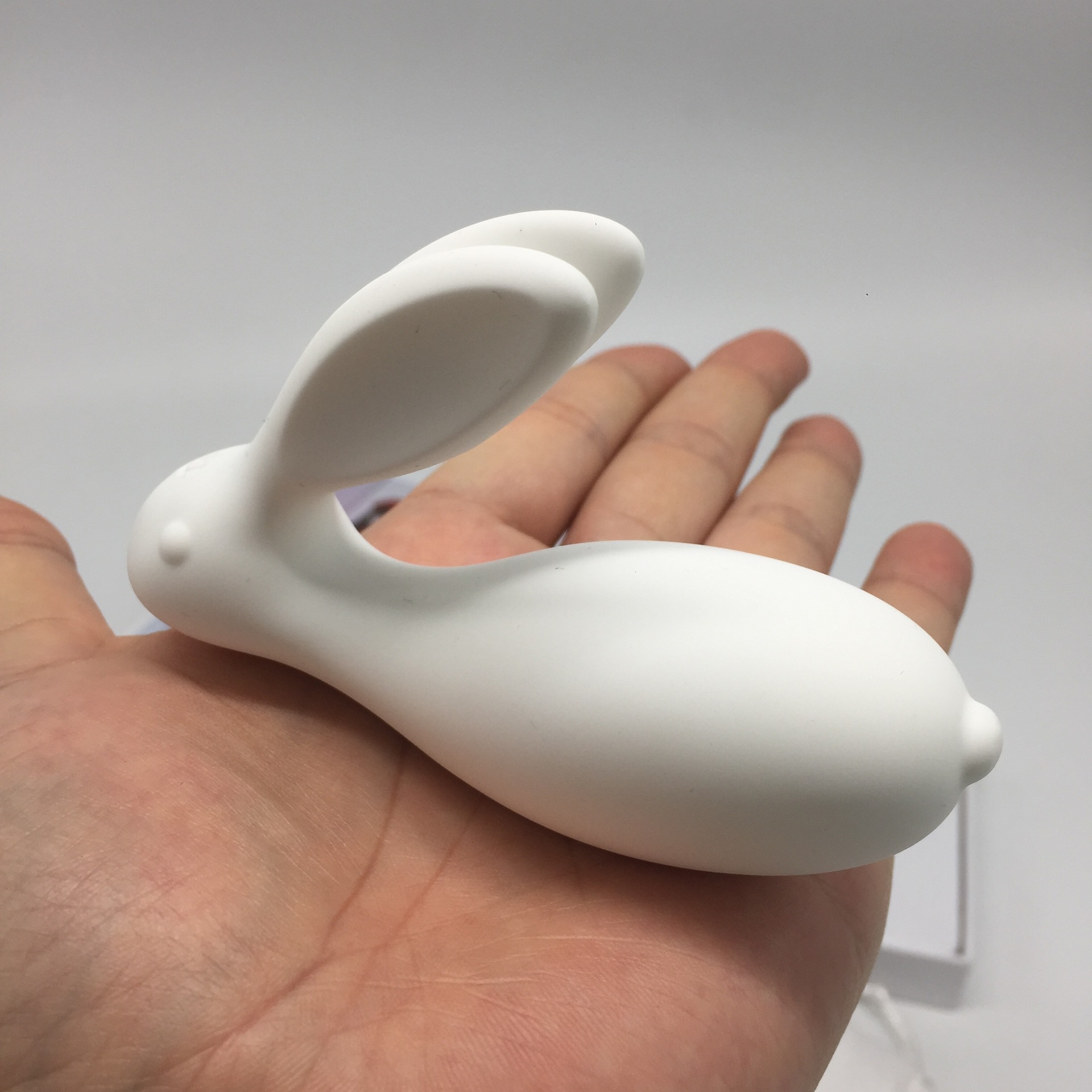 wowyes欧亚思7c欲兔穿戴跳蛋app版女用震动自慰远程操控按摩情趣