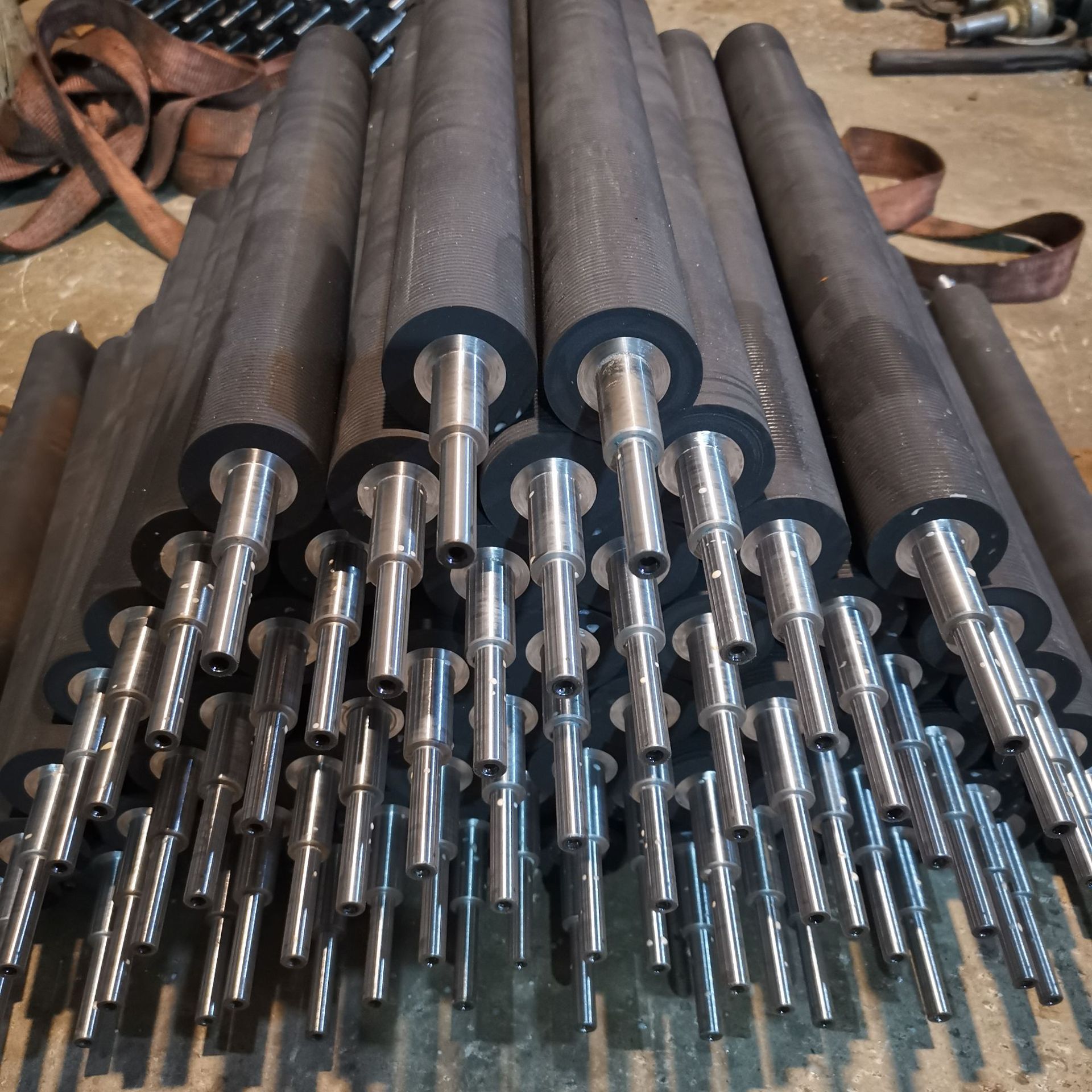 橡胶辊厂家 各种胶辊包胶压辊 输送机胶辊 支撑/主动力/驱动胶辊