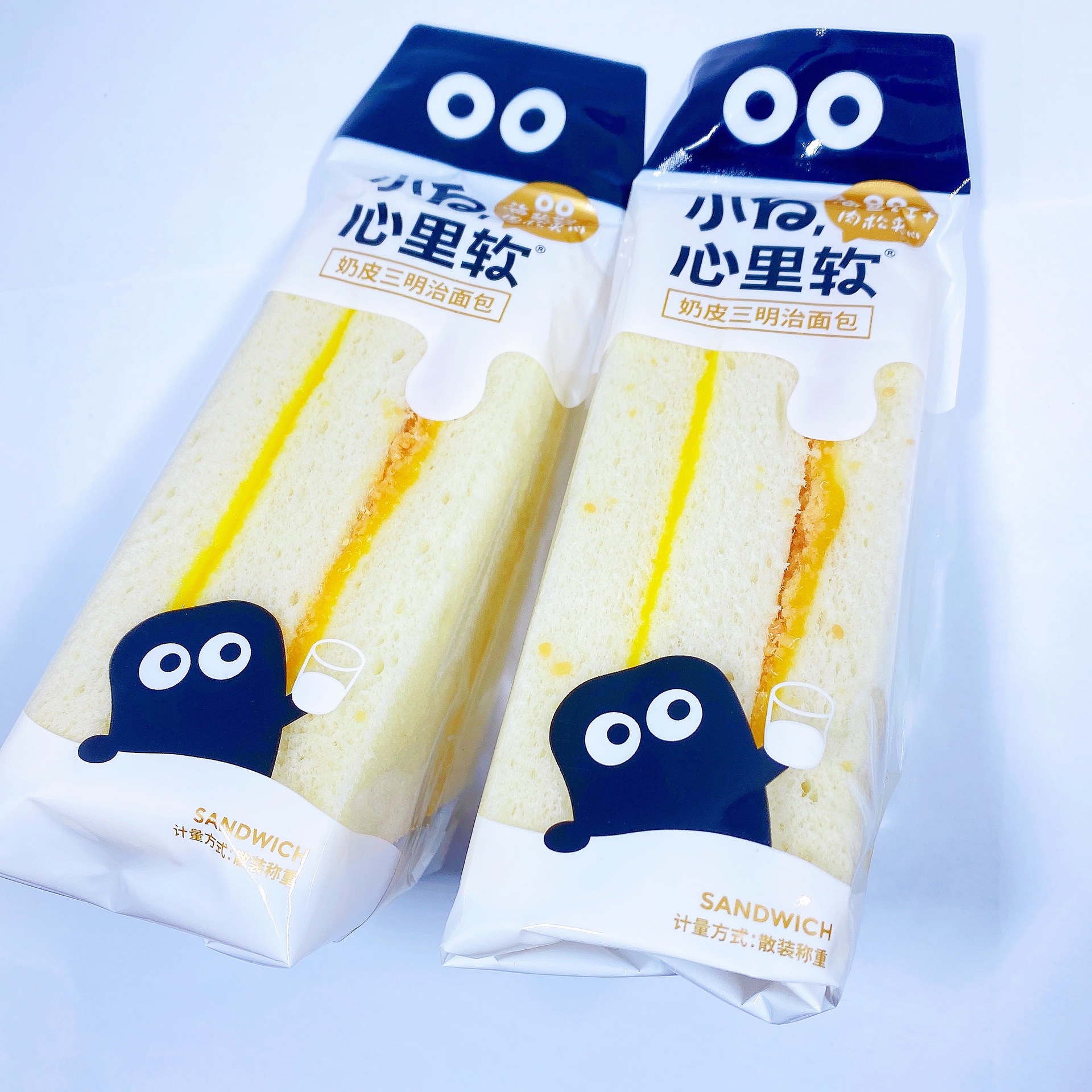 慕兰卡小白心里软奶皮全麦三明治面包海盐芝士味早餐糕点1件4斤