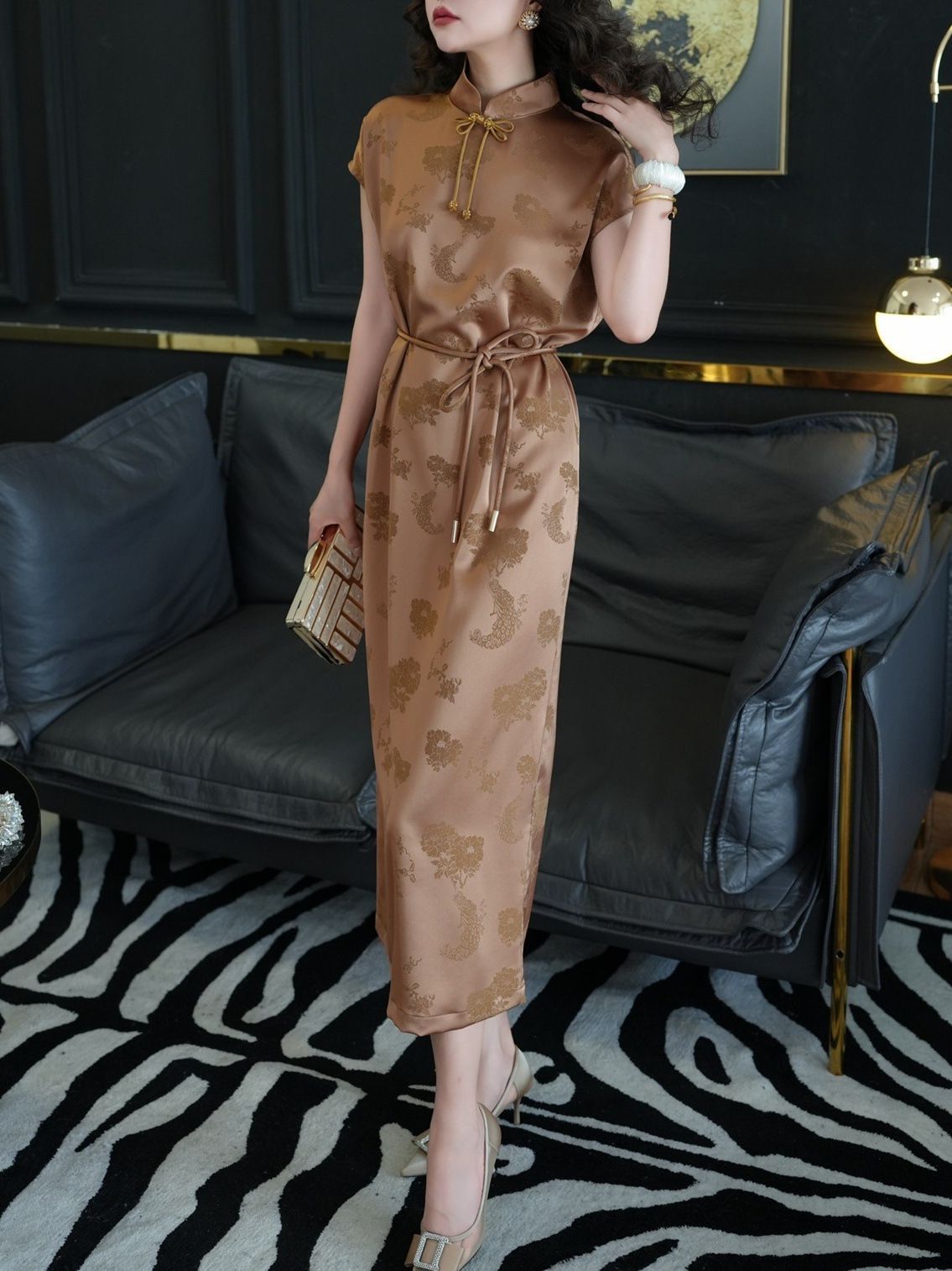 醋酸提花连衣裙系腰短袖气质长款复古立领印花流苏连衣裙-阿里巴巴