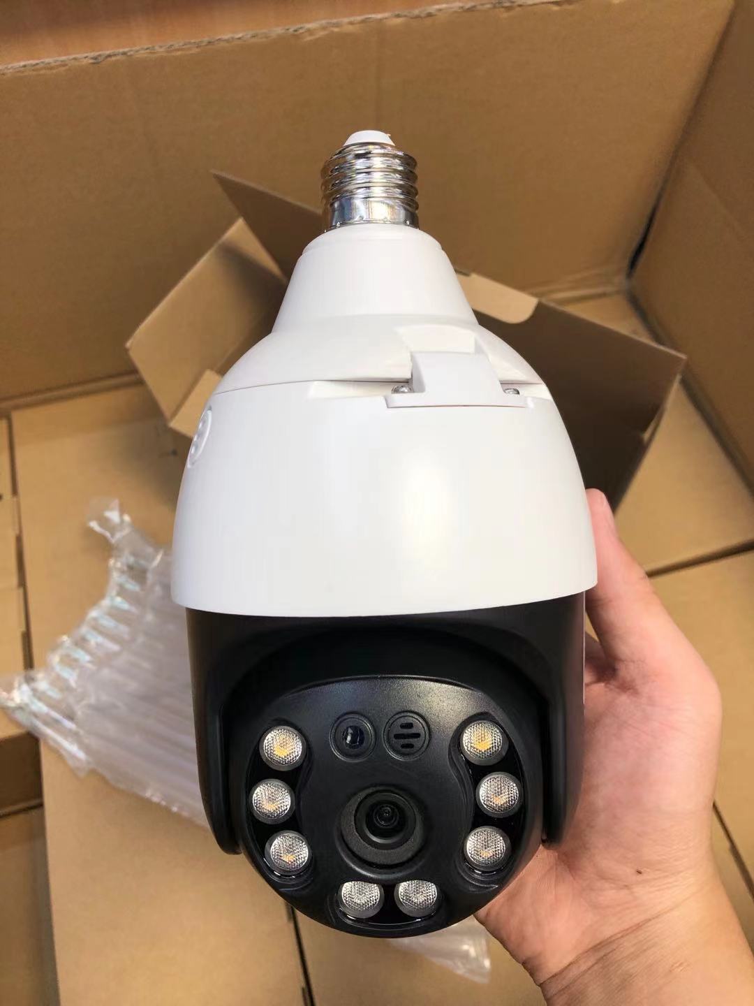 新款灯泡型球机摄像头云台旋转手机远程观看实时录像回放语音对讲