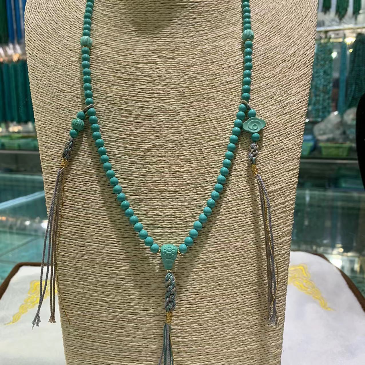 批发直播摆摊原创民族蒙古绿松石吊坠菱镁矿毛衣链项链女款锁骨链