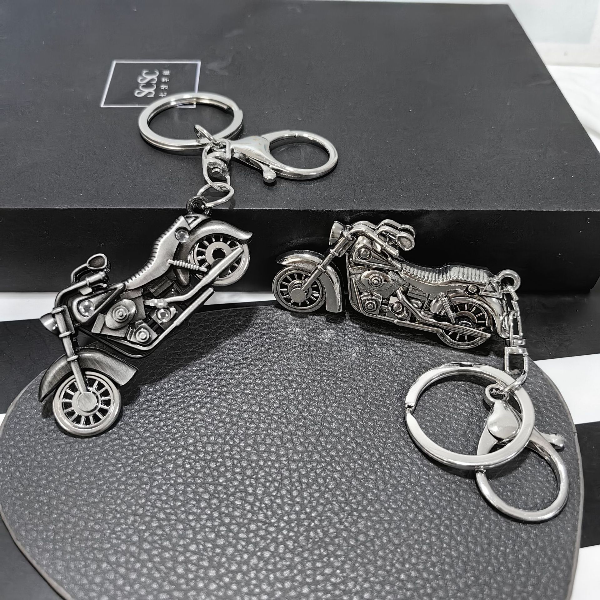 Cross-Border Hot Sale Alloy Motorcycle Keychain Pendant Motorcycle Creative Cool Boys and Girls Personality Key Chain Ornament