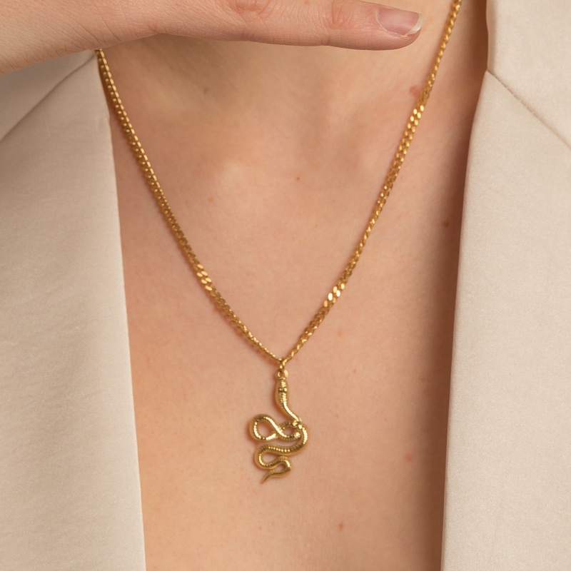蛇项链不锈钢镀18k真金欧美时尚动物吊坠饰品古巴链蛇生肖锁骨链