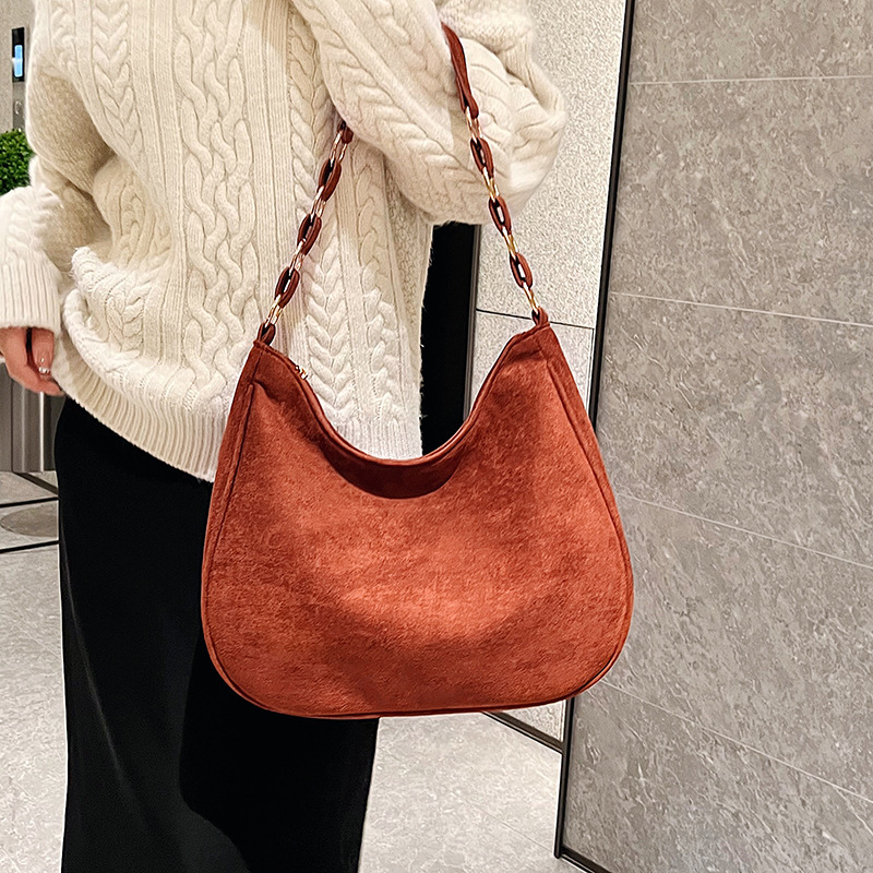 Women's Bag 2022 Autumn and Winter New Simple Fashion Large Capacity Women's Shoulder Bag Western Style All-Matching Frosted Underarm Bag