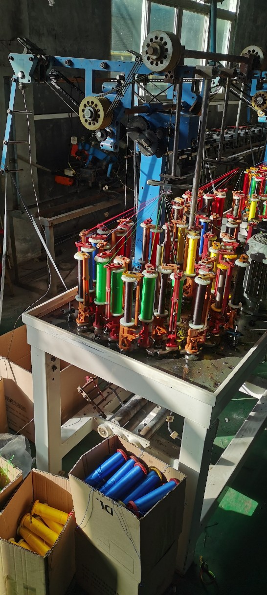 二手冠博高速编织机清仓处理300台8- 16-24-32-48锭